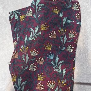 Floral Patterned Sleeveless Top